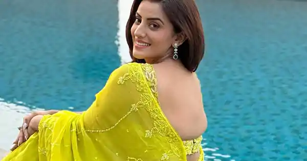 akshara singh sexy back yellow saree backless blouse bhojpuri actress