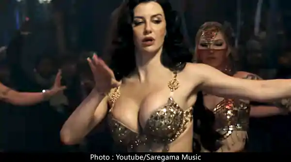 Giorgia Andriani is too hot to handle in Jasmine item song – watch full video.