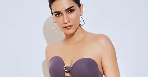 kriti sanon off shoulder purple outfit do patti actress