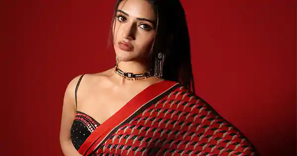 sreeleela red saree tiny black blouse pushpa 2 actress