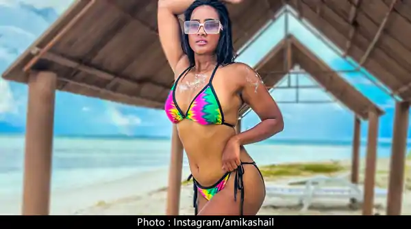 Amika Shail in string bikini flaunting her sexy figure on the beach – Ullu app actress.